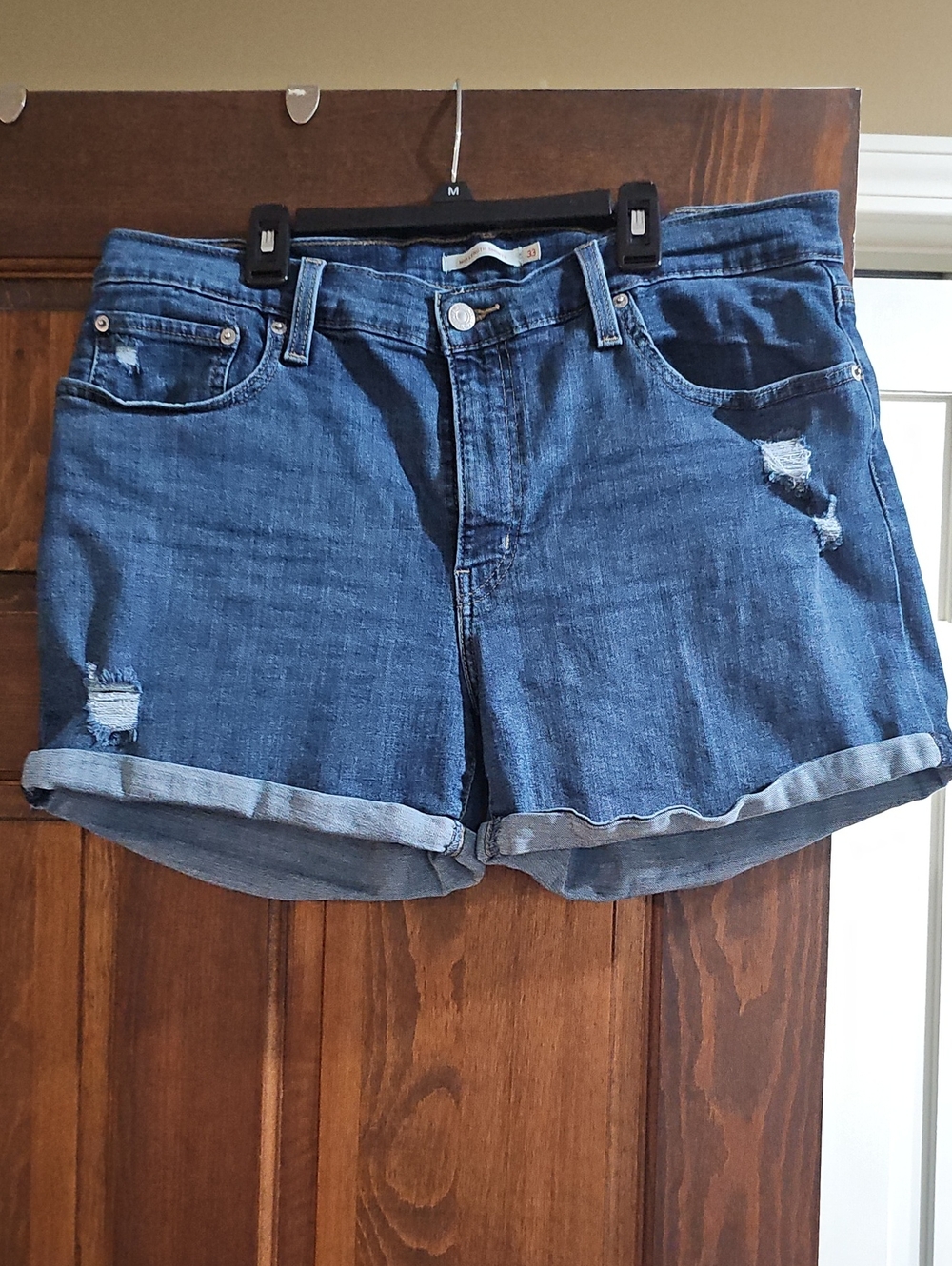 Womens Levi's Denim Roll Cuff Shorts Size 33 (16)